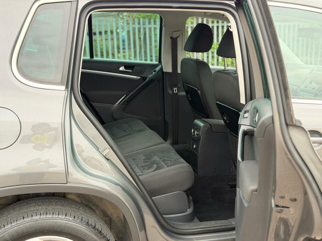 Volkswagen Tiguan 2.0 Tdi Bluemotion Tech Match Black #31