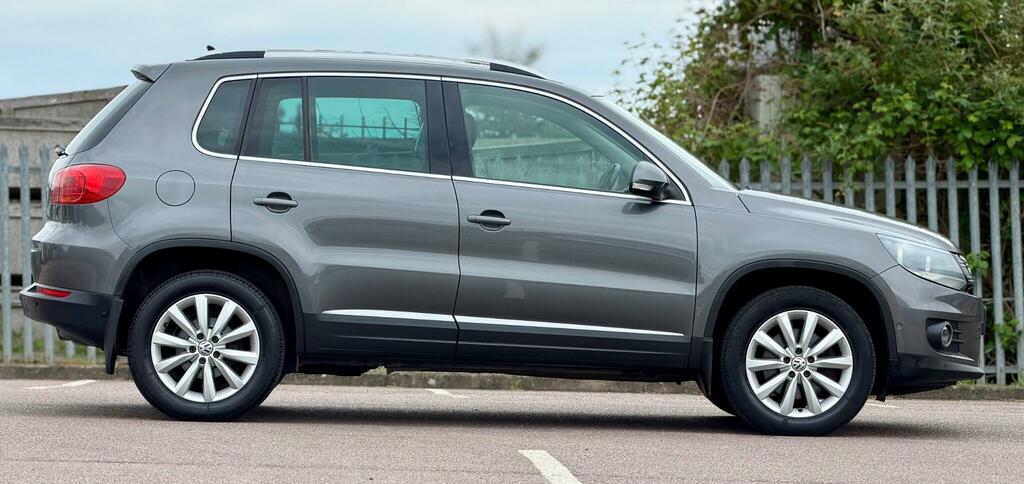 Volkswagen Tiguan 2.0 Tdi Bluemotion Tech Match Black #20