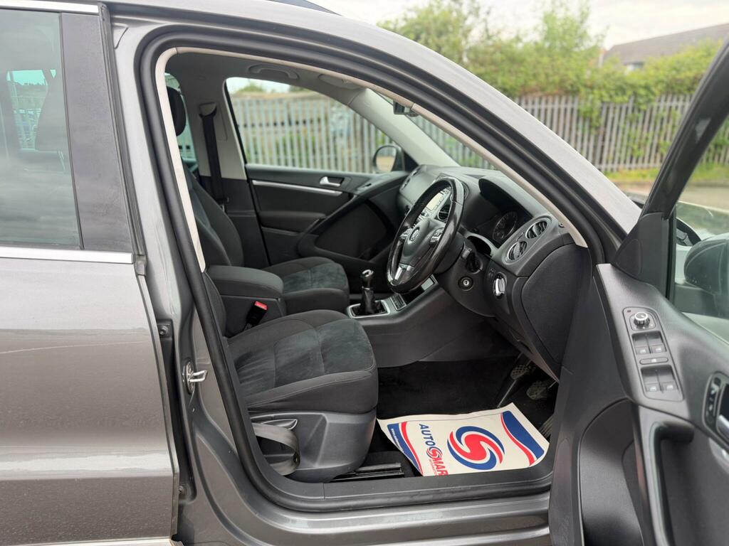 Volkswagen Tiguan 2.0 Tdi Bluemotion Tech Match Black #29