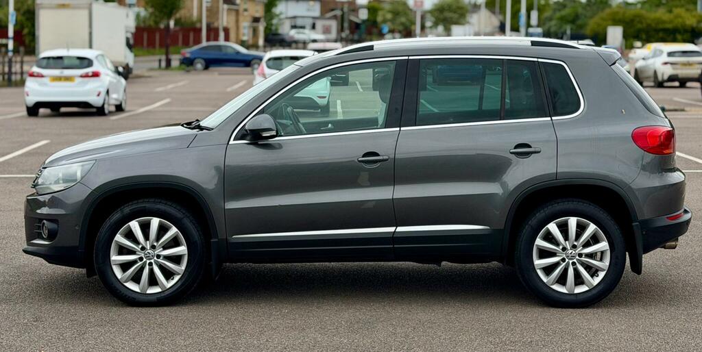 Volkswagen Tiguan 2.0 Tdi Bluemotion Tech Match Black #13