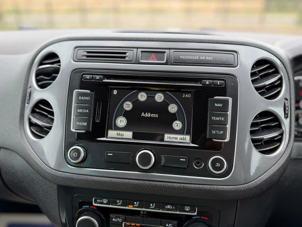 Volkswagen Tiguan 2.0 Tdi Bluemotion Tech Match Black #45