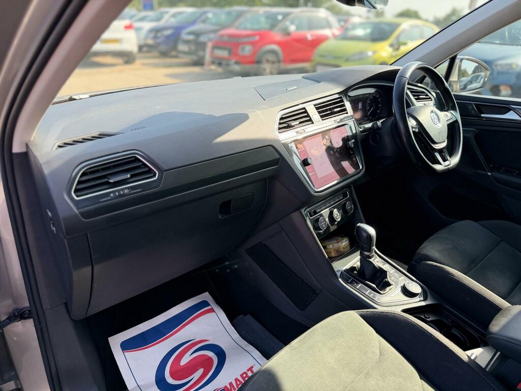 Volkswagen Tiguan Suv Grey #23