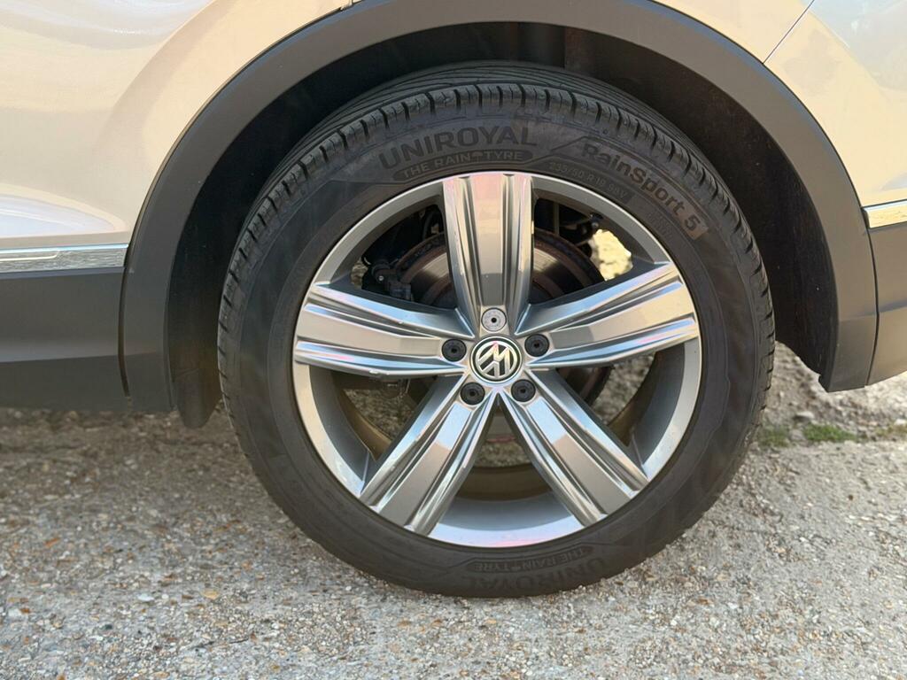 Volkswagen Tiguan Suv Grey #32