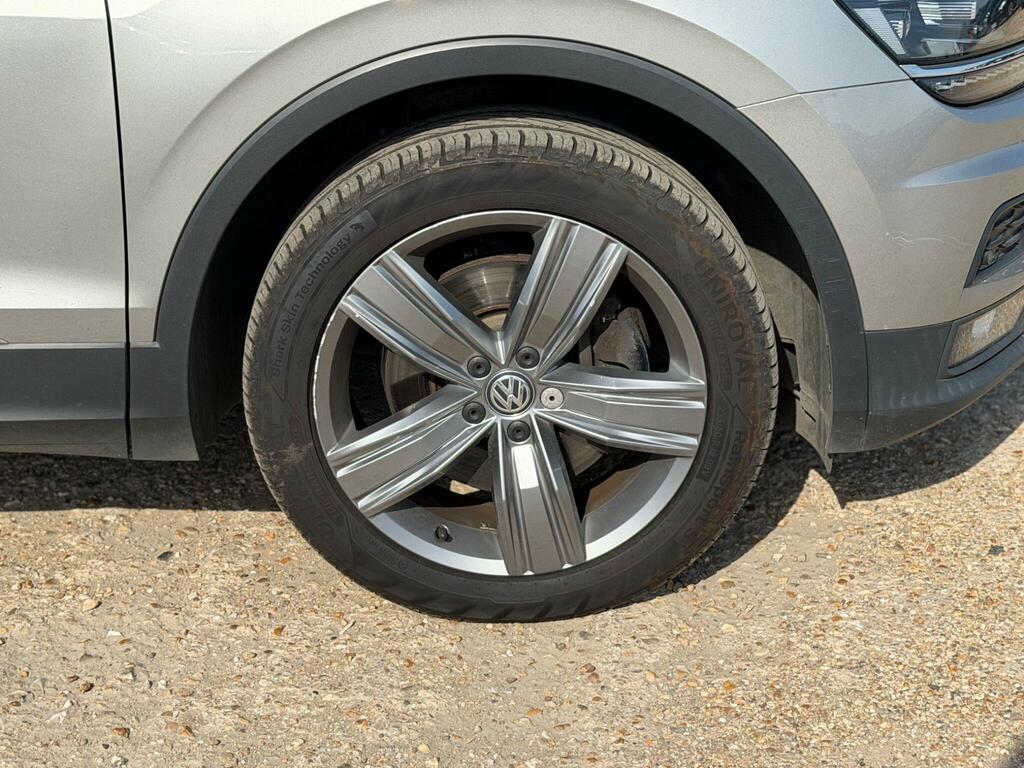 Volkswagen Tiguan Suv Grey #31