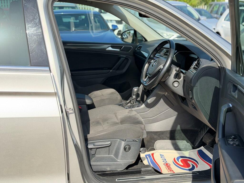 Volkswagen Tiguan Suv Grey #25