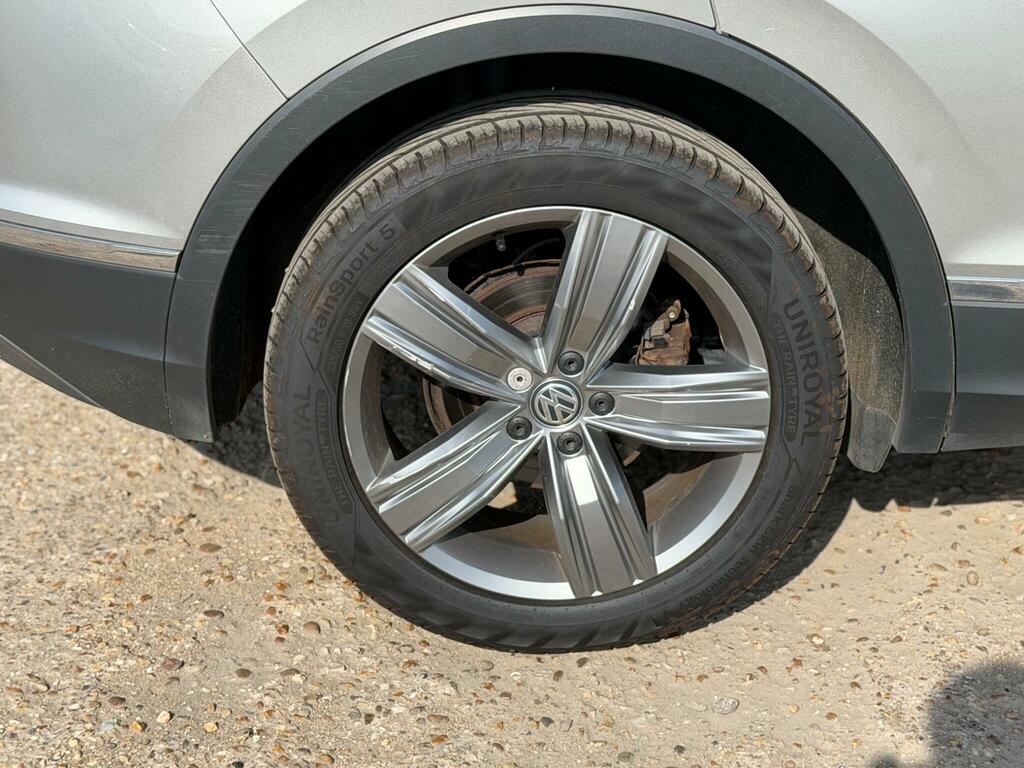 Volkswagen Tiguan Suv Grey #33