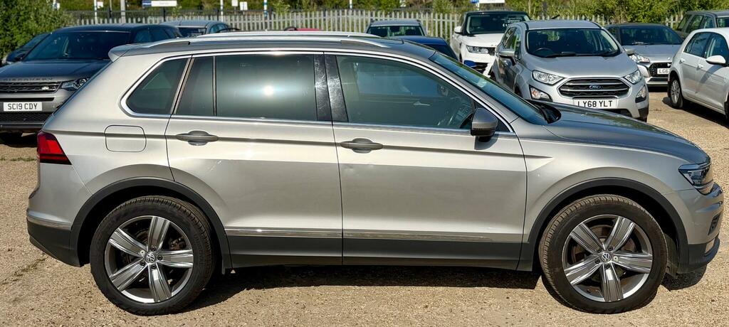 Volkswagen Tiguan Suv Grey #19