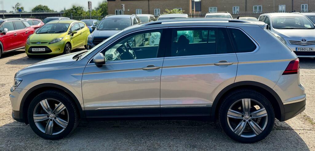 Volkswagen Tiguan Suv Grey #14