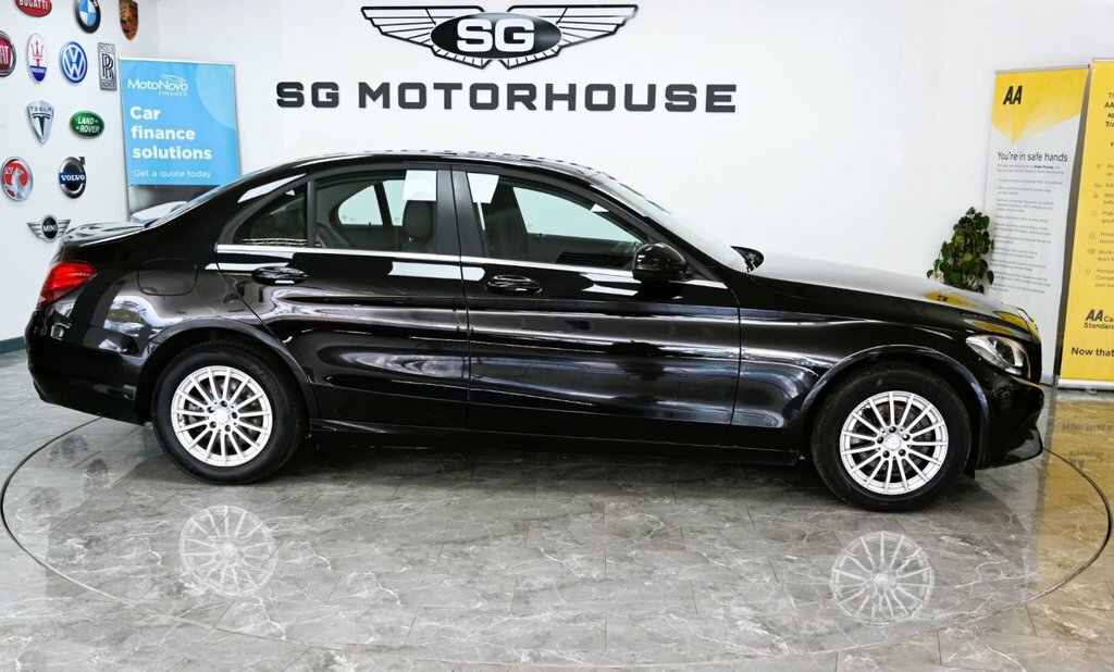 Mercedes-Benz C Class 1.6L Se Black #4