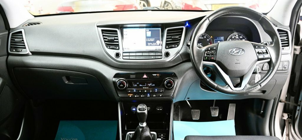 Hyundai Tucson 1.6L Se Nav White #3