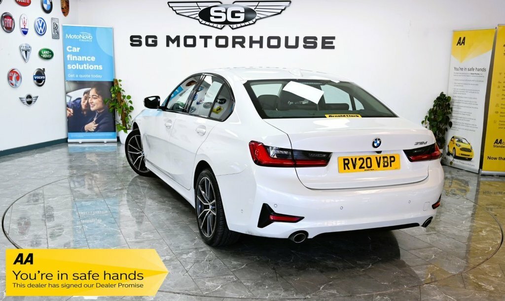 BMW 3 Series 2L Sport White