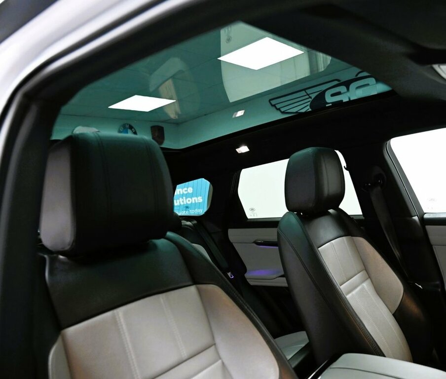 Land Rover Range Rover Evoque 2L First Edition BR19LNN White #3