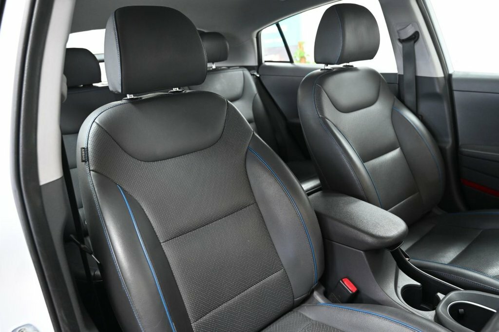 Hyundai Ioniq 1L Premium Se White #3