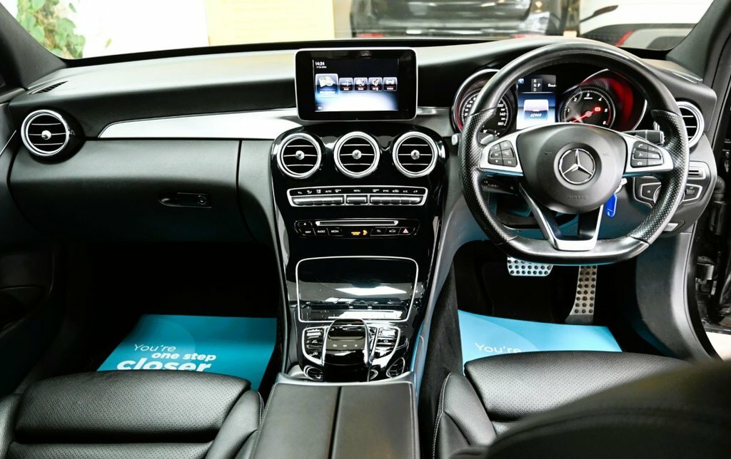 Mercedes-Benz C Class 2L Amg Line Black