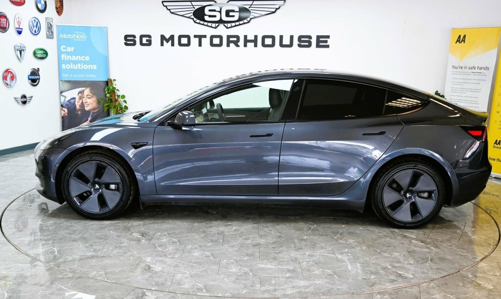 Tesla Model 3 Saloon Grey #6
