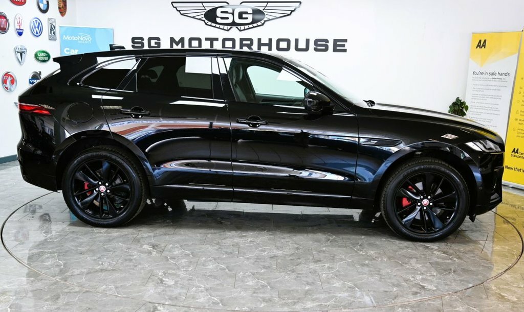 Jaguar F-Pace 2L R-dynamic Se Black #6
