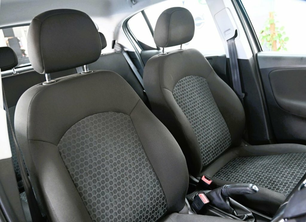 Vauxhall Corsa 1L Design Silver #4