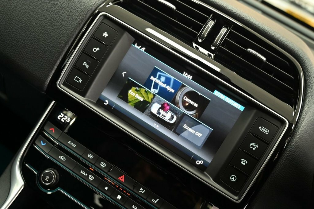 Jaguar XE 2.0L Gtdi R-sport 197 Bhp Grey #22