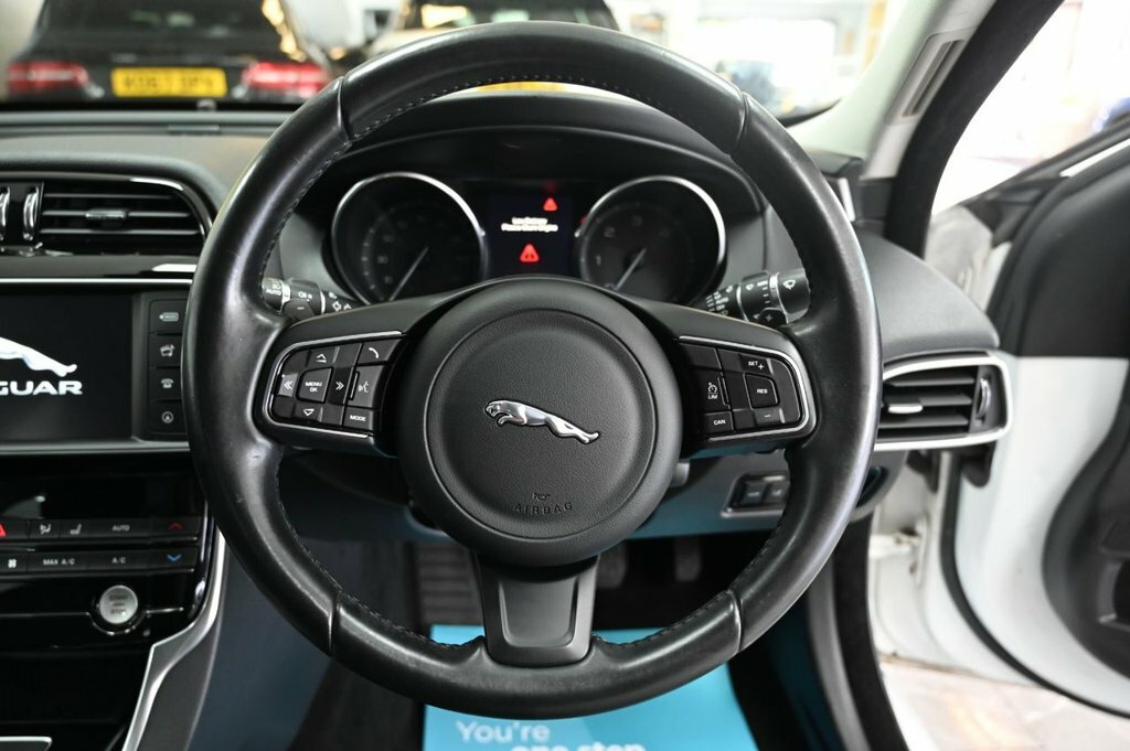 Jaguar XE 2.0L Gtdi R-sport 197 Bhp Grey #16