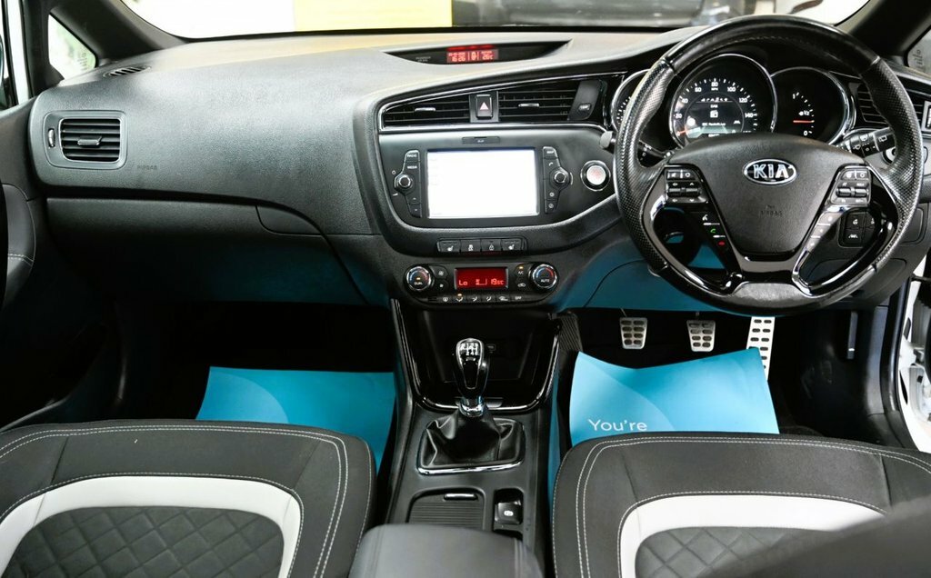 Kia Ceed 1L Gt-line S White #2