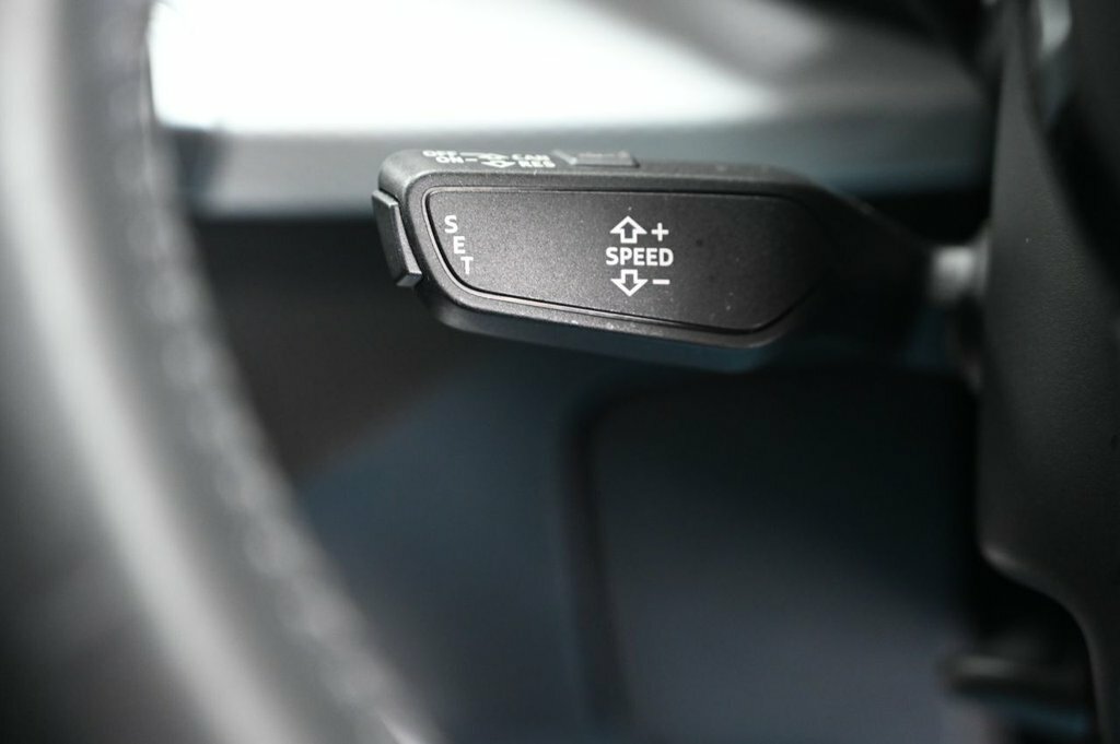 Audi Q2 1L Se Blue #5