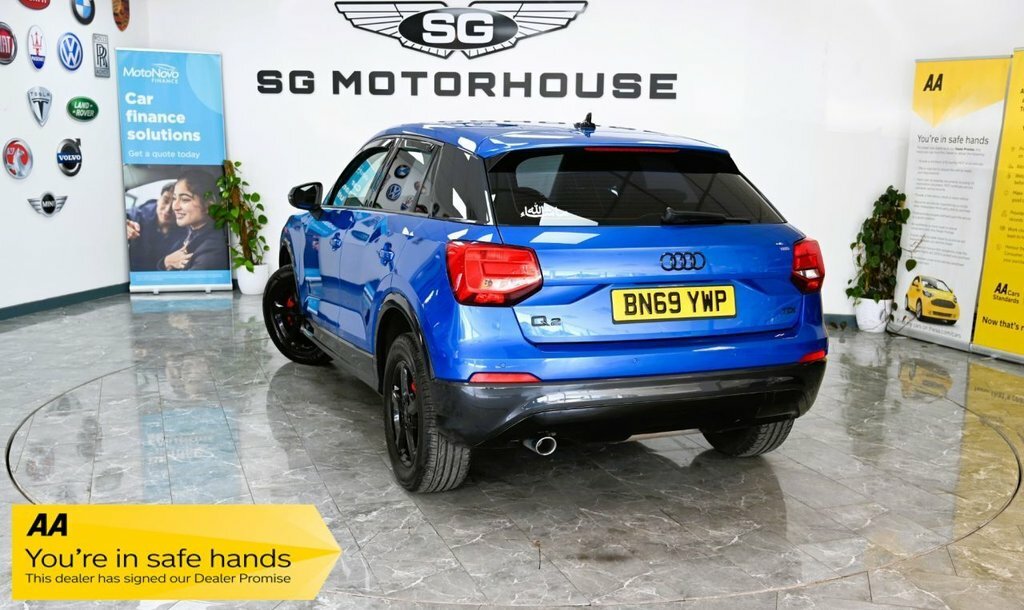 Audi Q2 1L Se Blue