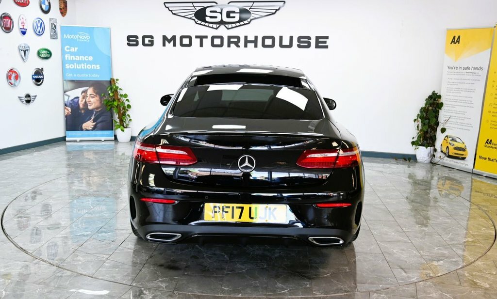 Mercedes-Benz E Class 2L Amg Line Black #6