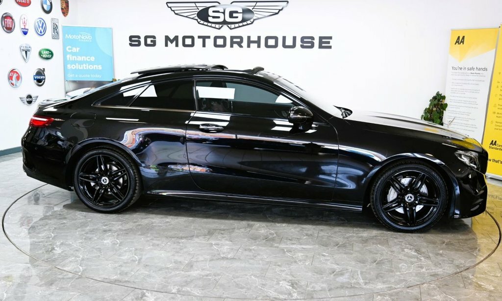 Mercedes-Benz E Class 2L Amg Line Black #4