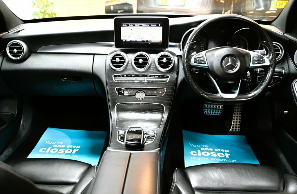 Mercedes-Benz C Class 2L Amg Line Silver #3