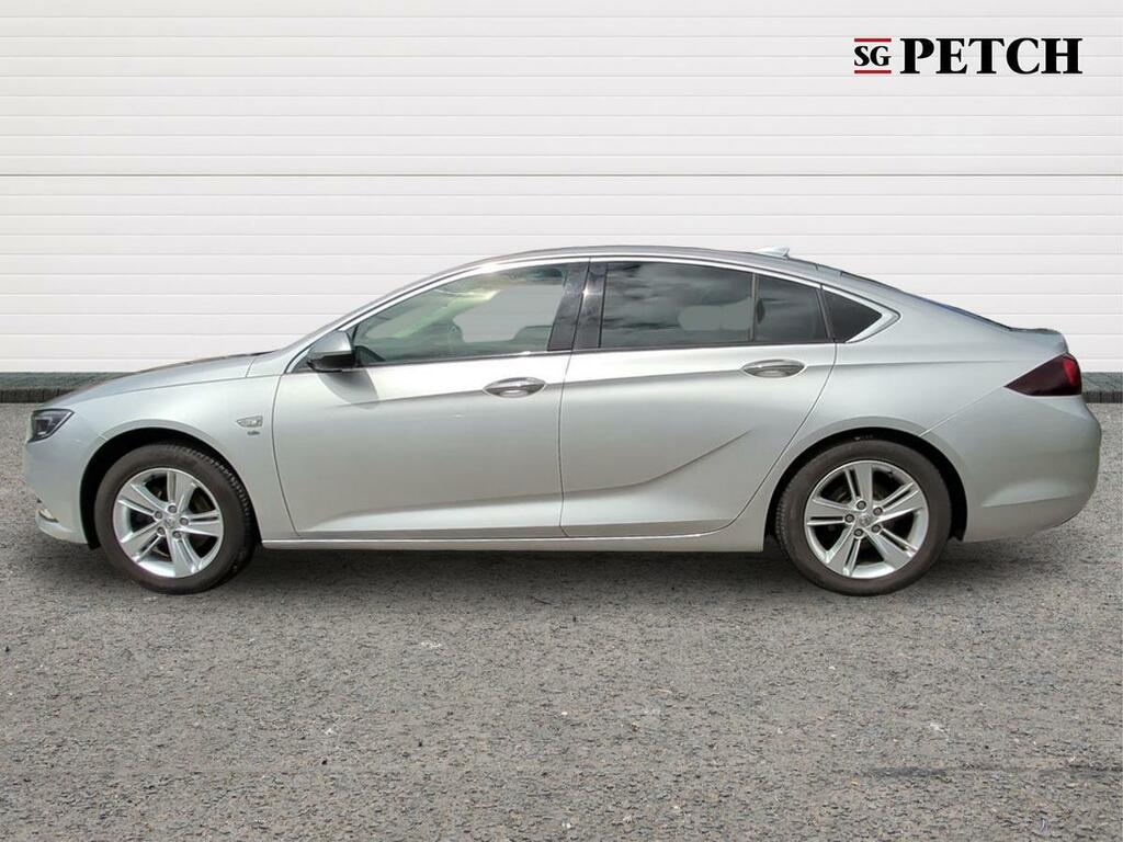 Vauxhall Insignia Vauxhall Insignia Sri Vx-line Nav 1.5T Sri Vx-line White #6