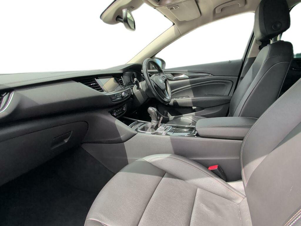 Vauxhall Insignia Vauxhall Insignia Sri Vx-line Nav 1.5T Sri Vx-line White #15