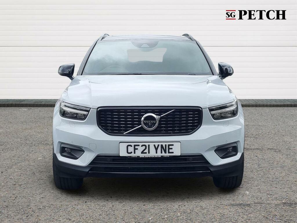 Volvo XC40 1.5 T3 163 Momentum Black #8