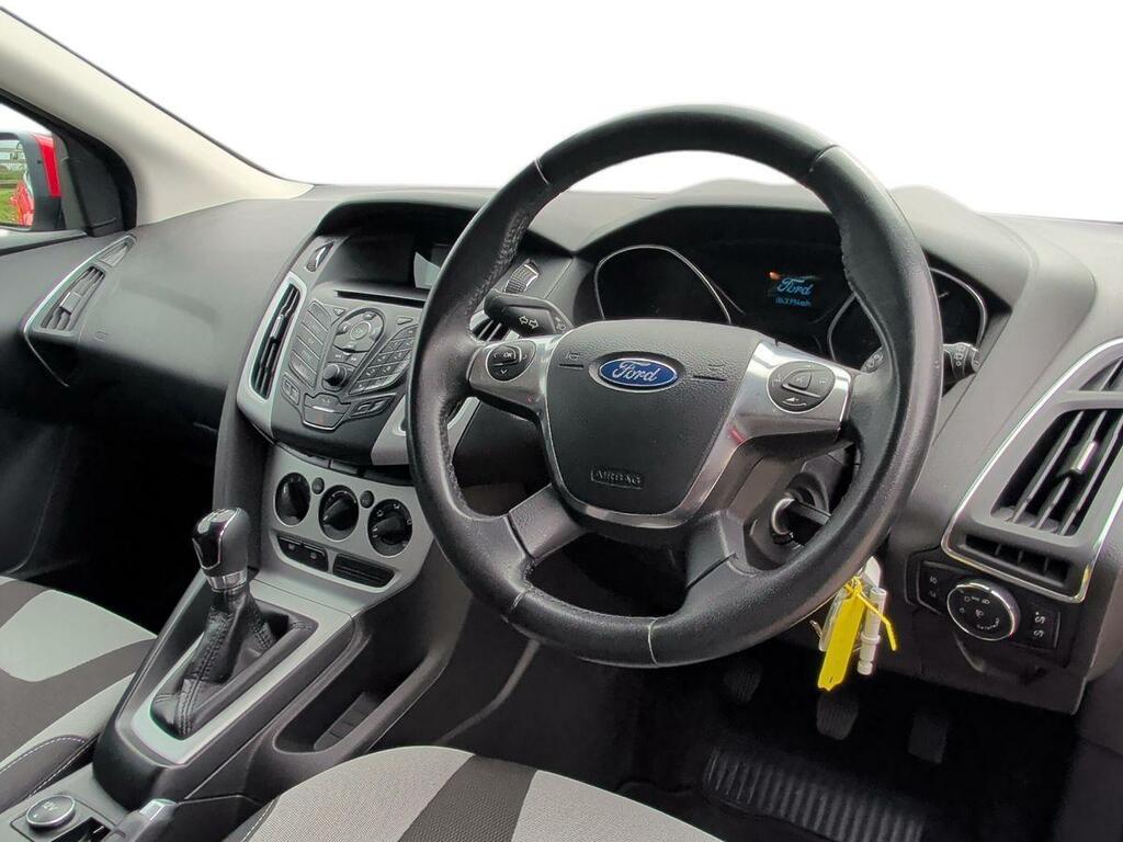 Ford Focus Hatchback 1.6 Tdci Zetec Euro 5 Ss 201313 White #10