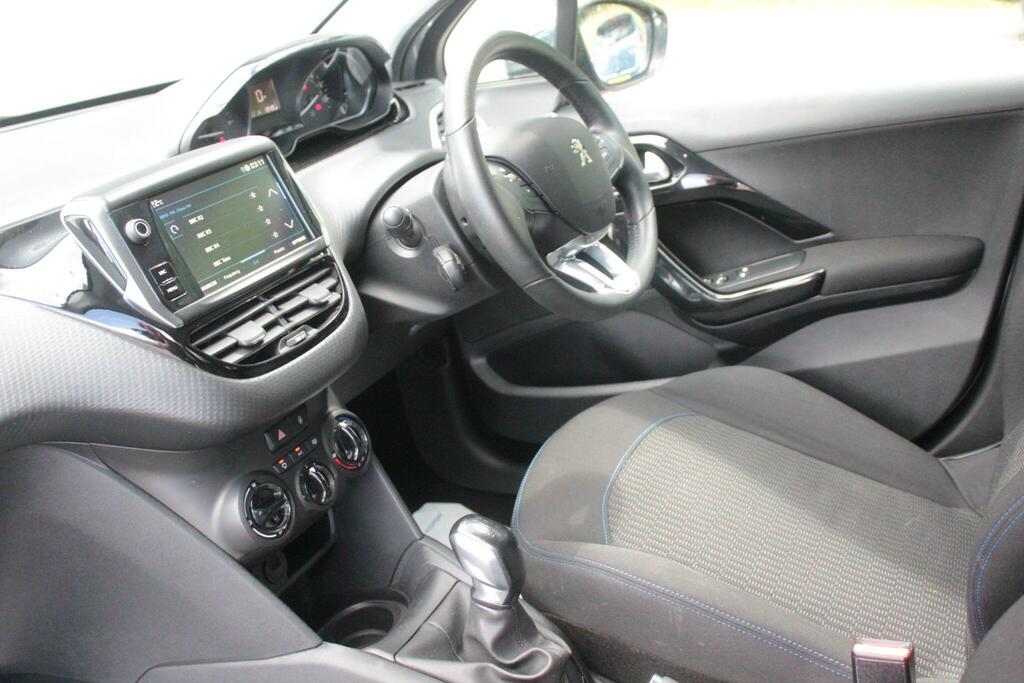 Peugeot 208 1.2 Puretech Gpf Gt Line Eat Euro 6 Ss Black #6