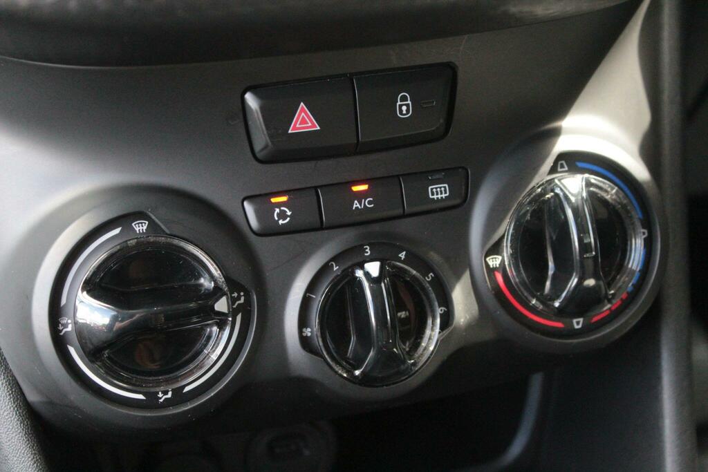 Peugeot 208 1.2 Puretech Gpf Gt Line Eat Euro 6 Ss Black #11