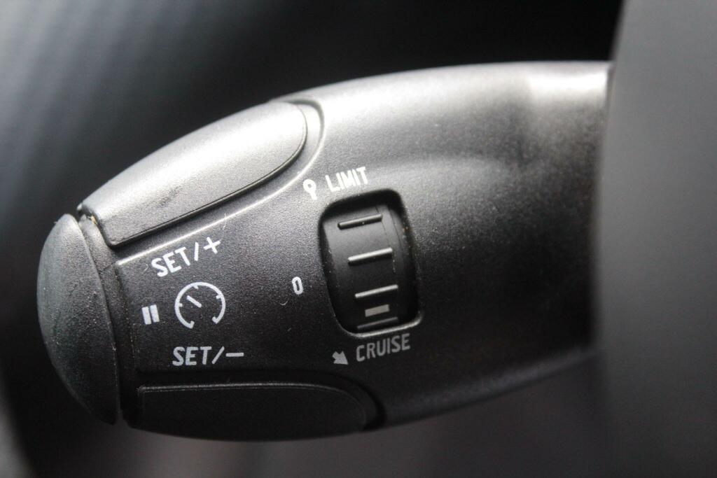 Peugeot 208 1.2 Puretech Gpf Gt Line Eat Euro 6 Ss Black #12