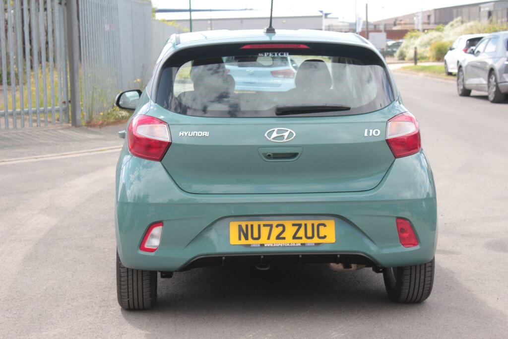 Hyundai I10 1.0 Mpi Se Connect 2022 White #4