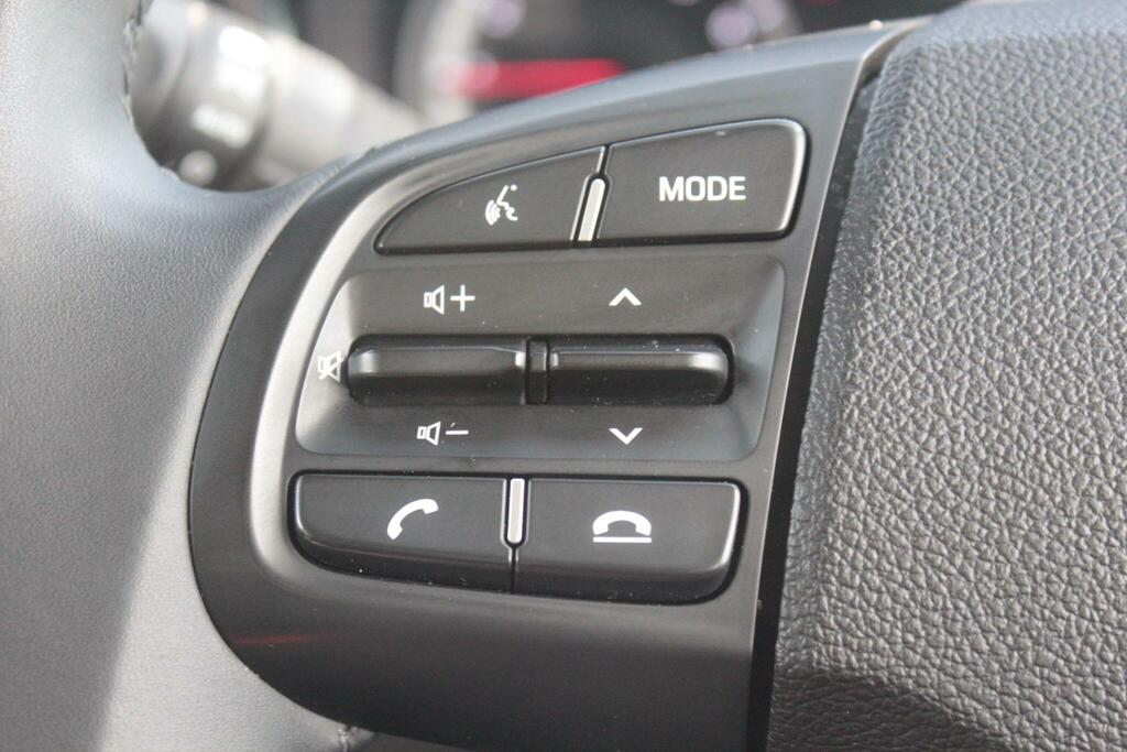 Hyundai I10 1.0 Mpi Se Connect 2022 White #19