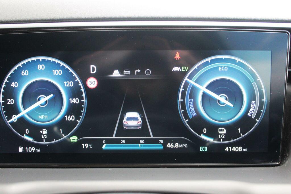 Hyundai Tucson 1.6T N Line White #25