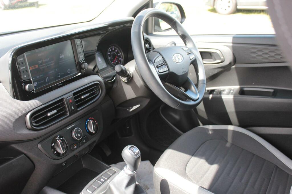 Hyundai I10 1.0 Mpi Se Connect White #6