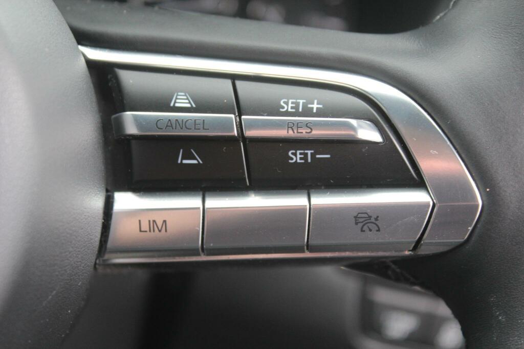 Mazda 3 Se-l White #26