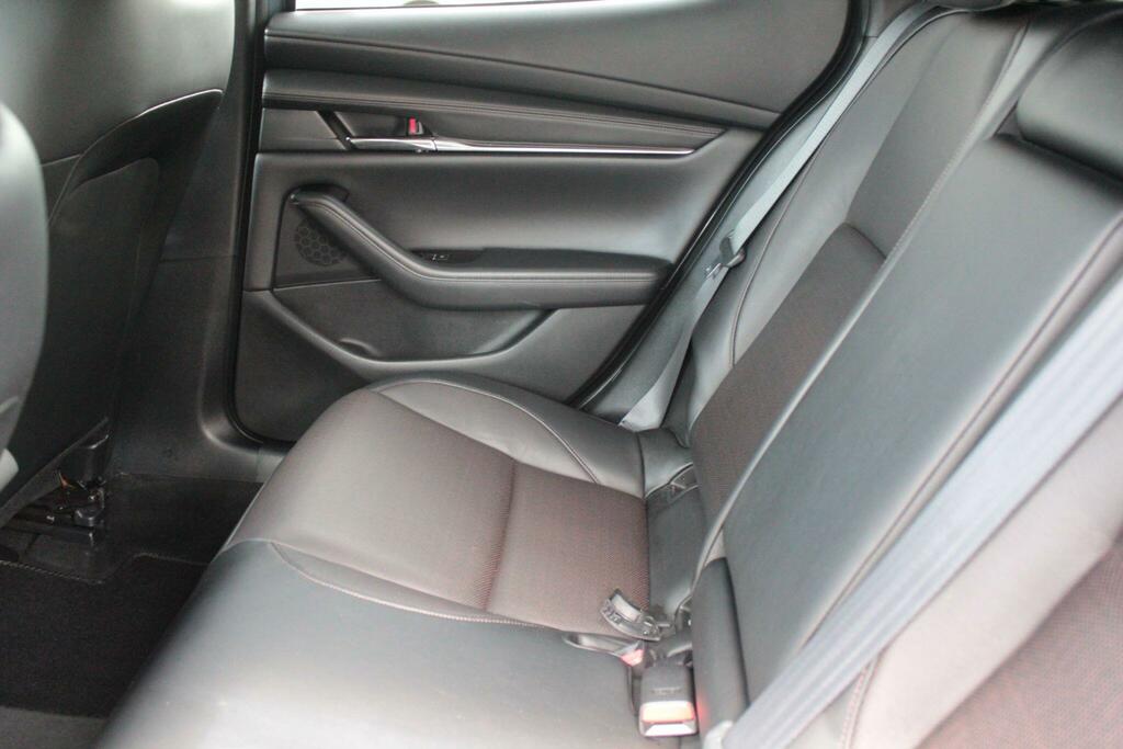 Mazda 3 Se-l White #8