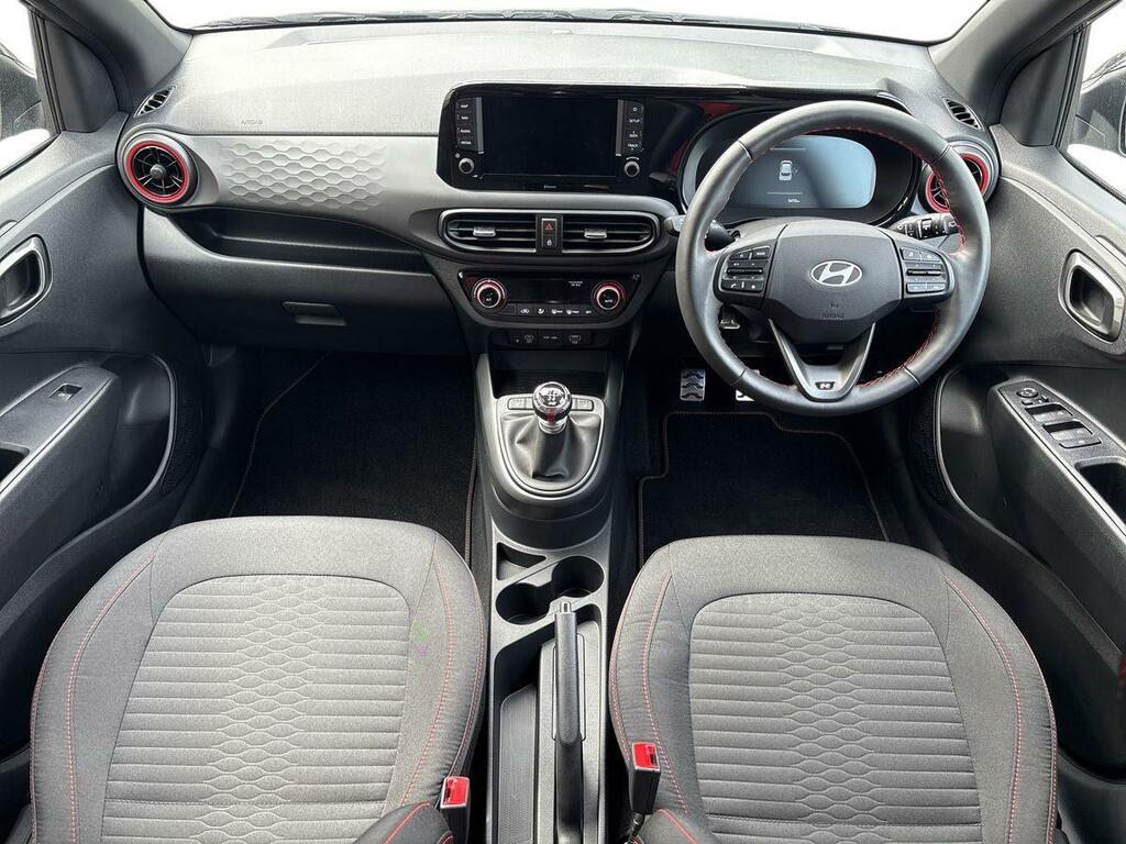Hyundai I10 1.0 63 Advance Nav White #11
