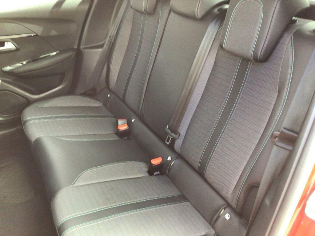 Peugeot 208 1.2 Puretech Active Premium Black #17
