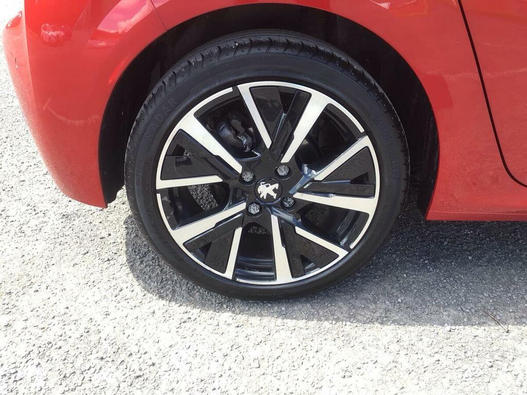 Peugeot 208 1.2 Puretech Active Premium Black #9