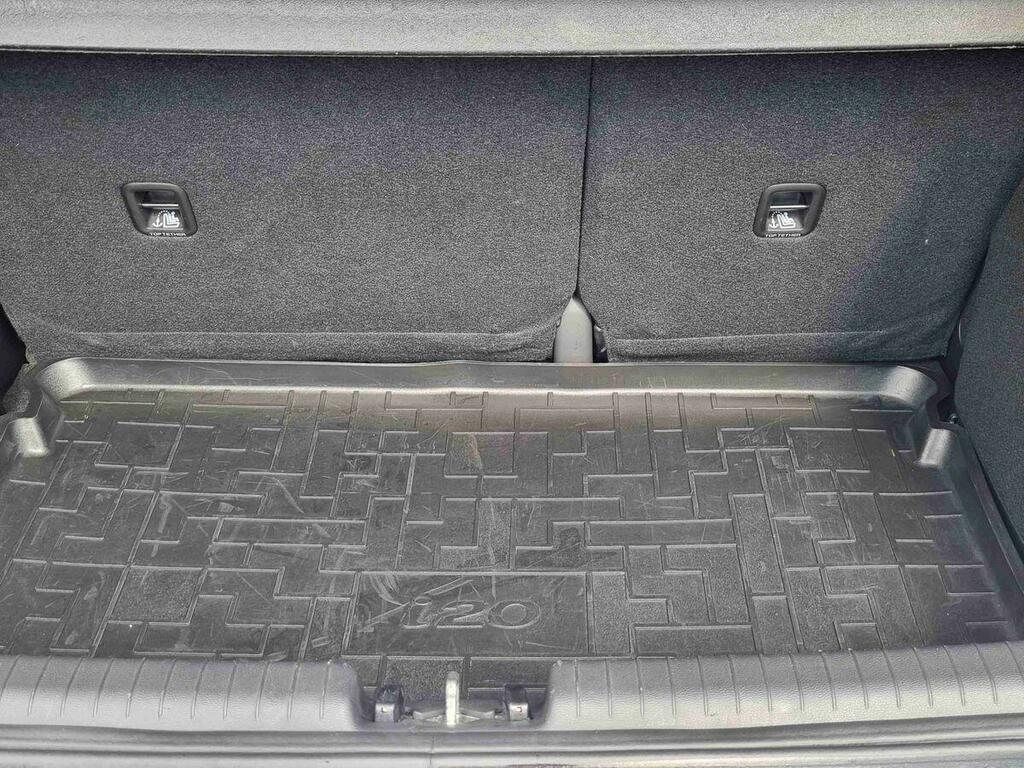 Hyundai I20  Silver #18