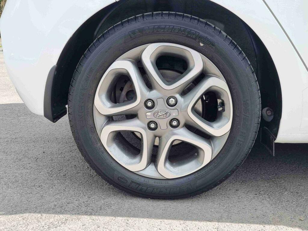 Hyundai I20  Silver #9