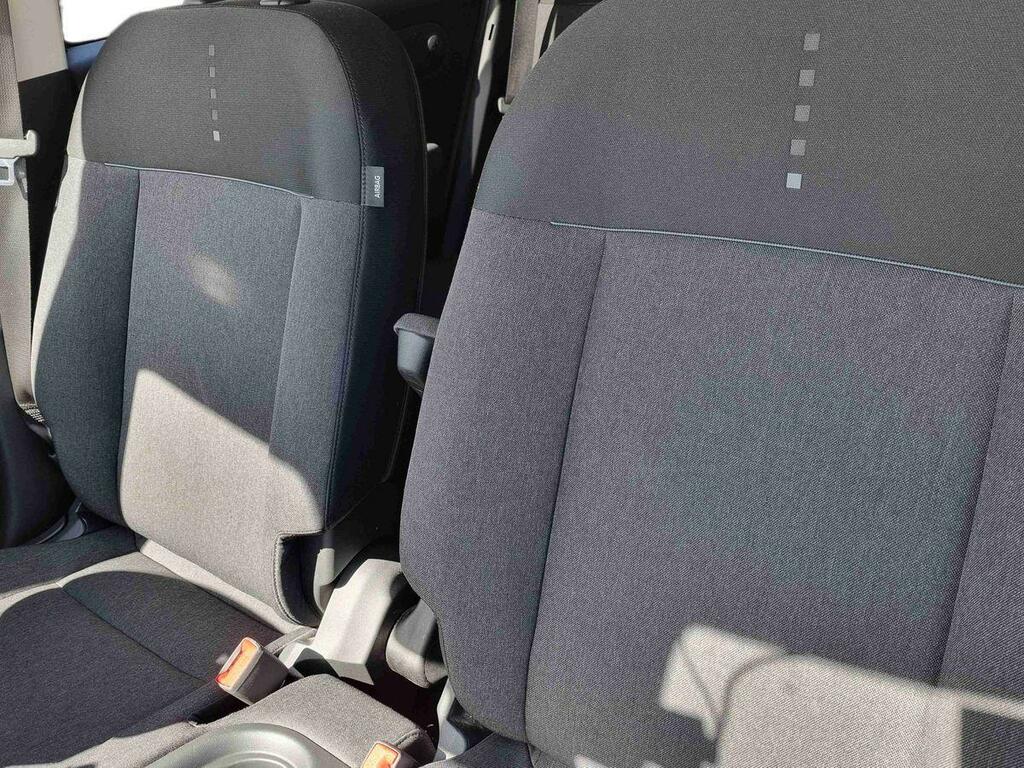 Hyundai Inster Hatchback Black #16