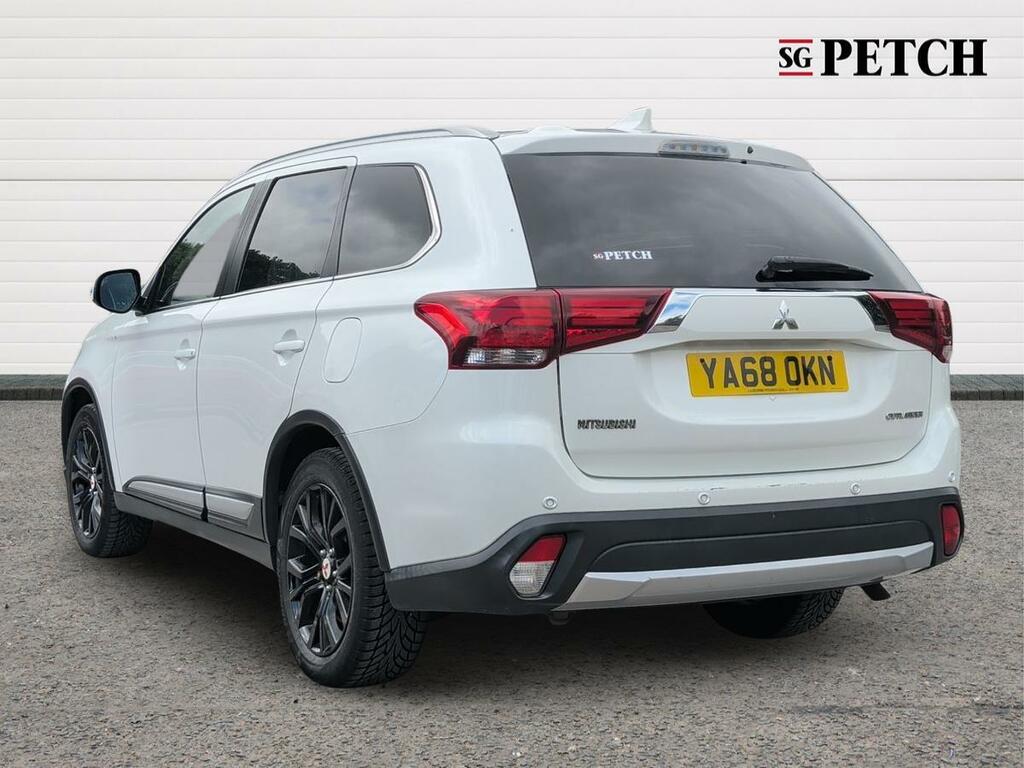 Mitsubishi Outlander Phev 4H 5-Door White #5