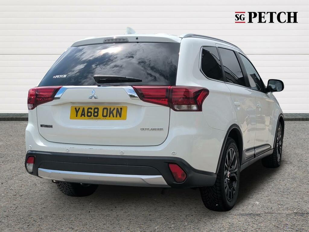 Mitsubishi Outlander Phev 4H 5-Door White #3